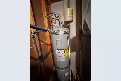 1852 N Blue Iris Ave #1048, Tooele, UT 84074 - Photo 19