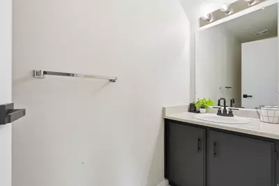 8109 S Cottonwood Hills Cir S, Sandy, UT 84094 - Photo 15