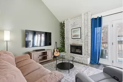 8109 S Cottonwood Hills Cir S, Sandy, UT 84094 - Photo 3