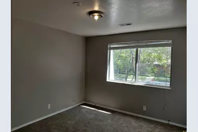 7143 S 2700 W #15, West Jordan, UT 84084 - Photo 11