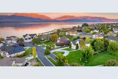 131 E Battalion Bay S, Saratoga Springs, UT 84043 - Photo 3