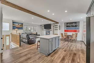 9218 S Laura Anne Way, Sandy, UT 84094 - Photo 7