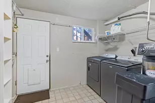 8698 S Alta Canyon Dr, Sandy, UT 84093 - Photo 17