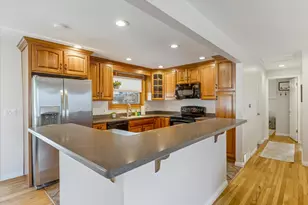 8698 S Alta Canyon Dr, Sandy, UT 84093 - Photo 7