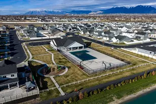 3261 S Burkhill Ln, Syracuse, UT 84075 - Photo 45