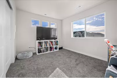 3261 S Burkhill Ln, Syracuse, UT 84075 - Photo 23