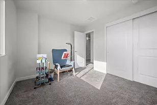 3261 S Burkhill Ln, Syracuse, UT 84075 - Photo 23