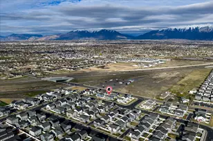 3261 S Burkhill Ln, Syracuse, UT 84075 - Photo 41