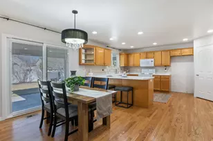 12252 S Margaret Rose Dr, Riverton, UT 84065 - Photo 15