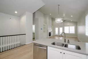 10673 S Bridlewood Ln, Sandy, UT 84092 - Photo 7