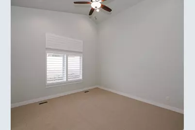 10673 S Bridlewood Ln, Sandy, UT 84092 - Photo 15