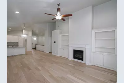 10673 S Bridlewood Ln, Sandy, UT 84092 - Photo 9