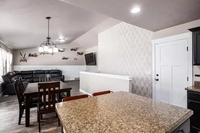 237 E Tate Ct, Grantsville, UT 84029 - Photo 3