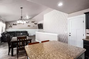 237 E Tate Ct, Grantsville, UT 84029 - Photo 3