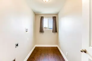 454 S Corner View Dr E, Tooele, UT 84074 - Photo 43