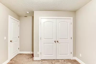 454 S Corner View Dr E, Tooele, UT 84074 - Photo 33