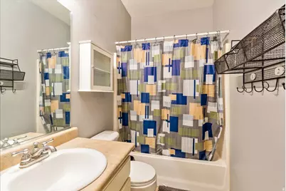 7032 W 8130 St S, West Jordan, UT 84081 - Photo 21