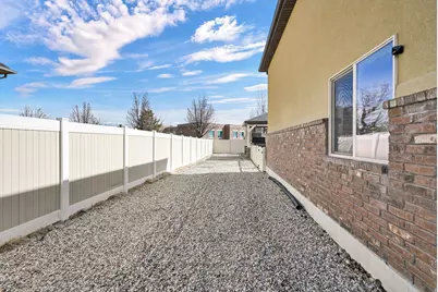 1899 S 3720 W, Syracuse, UT 84075 - Photo 33