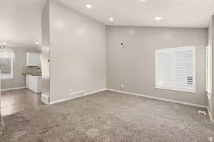 687 West 2025 North, Centerville, UT 84014 - Photo 3