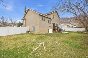 687 West 2025 North, Centerville, UT 84014 - Photo 35