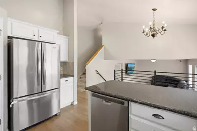 687 W 2025 N, Centerville, UT 84014 - Photo 7