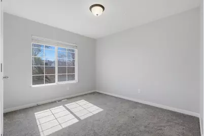 227 E Sunshine Dr, Saratoga Springs, UT 84045 - Photo 17