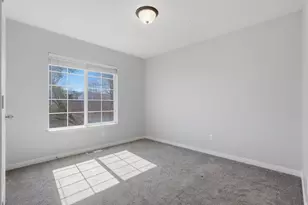 227 E Sunshine Dr, Saratoga Springs, UT 84045 - Photo 17