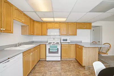 1265 W 5050 S, Taylorsville, UT 84123 - Photo 35