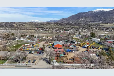 1458 E South Weber Dr S, South Weber, UT 84405 - Photo 1
