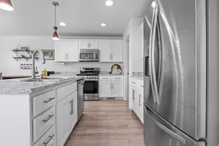 4887 W White Pearl Ct, Herriman, UT 84096 - Photo 7