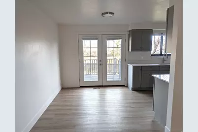 282 E 925 S, Layton, UT 84041 - Photo 5