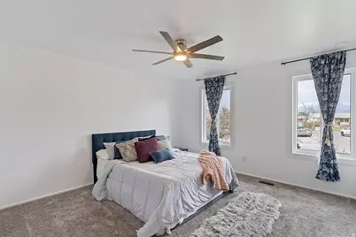 5356 W Farah Cir, Salt Lake City, UT 84118 - Photo 13