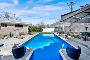 2140 E Nye Cir S, Cottonwood Heights, UT 84121 - Photo 33