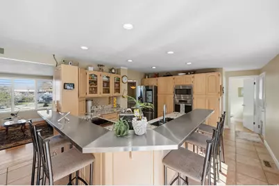 2140 E Nye Cir S, Cottonwood Heights, UT 84121 - Photo 9