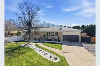 2140 E Nye Cir S, Cottonwood Heights, UT 84121 - Photo 1