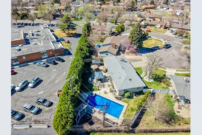 2140 E Nye Cir S, Cottonwood Heights, UT 84121 - Photo 45