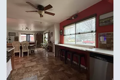 1130 E Hillcrest S, Springville, UT 84663 - Photo 11