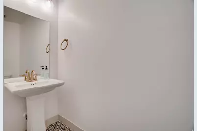 432 E 2600 N, Lehi, UT 84043 - Photo 11