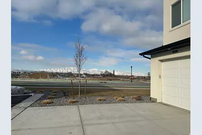 1076 W 490 S #304, American Fork, UT 84003 - Photo 5