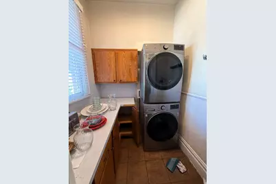 305 E 300 S, Provo, UT 84606 - Photo 17