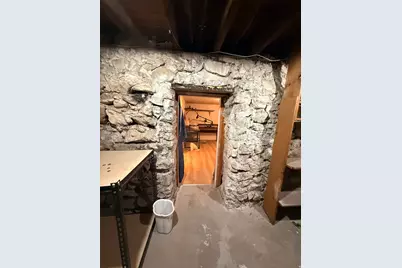 305 E 300 S, Provo, UT 84606 - Photo 47