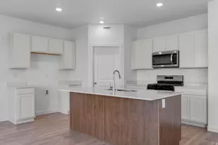 284 E Levengrove Dr, Lehi, UT 84048 - Photo 7