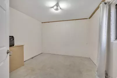 3552 W 5585 S, Taylorsville, UT 84129 - Photo 17