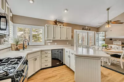 5446 S Crosspointe Cir, Taylorsville, UT 84123 - Photo 11