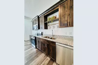 543 S 50 W #14, Tooele, UT 84074 - Photo 9