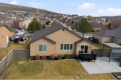 7721 N Bristlecone Rd, Eagle Mountain, UT 84005 - Photo 45