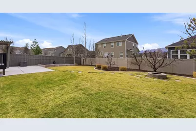 7721 N Bristlecone Rd, Eagle Mountain, UT 84005 - Photo 39