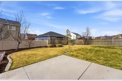 7721 N Bristlecone Rd, Eagle Mountain, UT 84005 - Photo 41