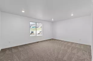 300 E Levengrove Dr N, Lehi, UT 84048 - Photo 9
