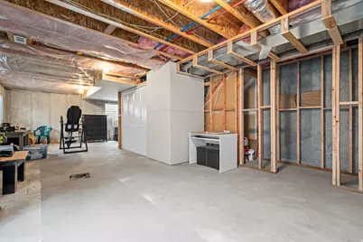 7956 S Cricket Ln W, West Jordan, UT 84081 - Photo 31